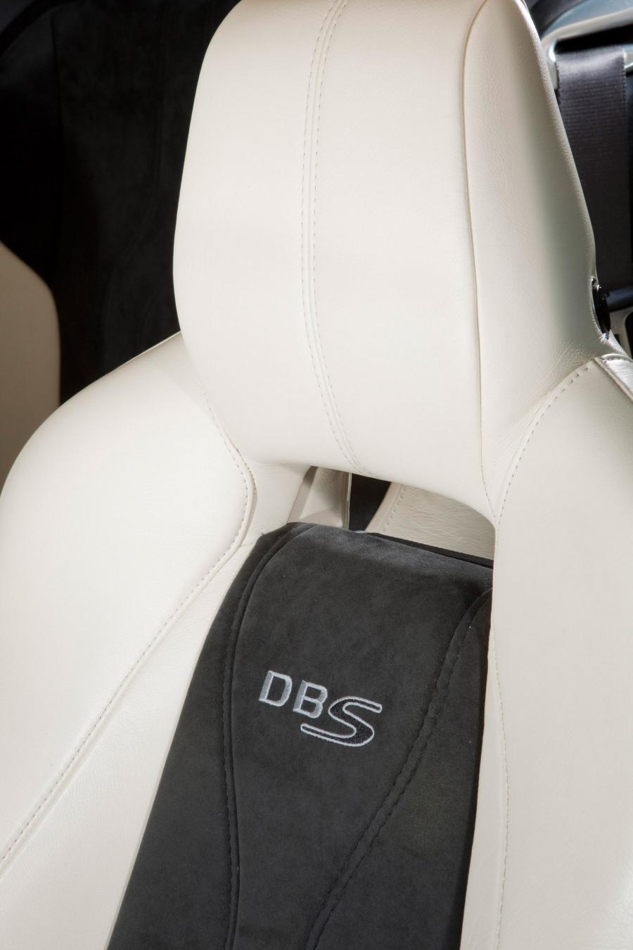 Детали интерьера Aston Martin DBS by Edo Competition 2010 года  (фото 22 из 50)